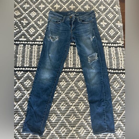 American Eagle super stretch distressed skinny jeans size 8 - Picture 1 of 4